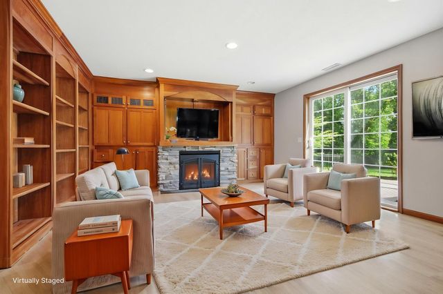 9260 Icosa Street, Lakeville, MN 55044