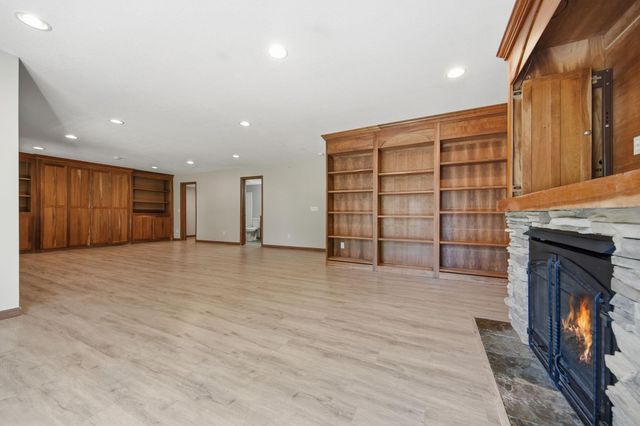 9260 Icosa Street, Lakeville, MN 55044