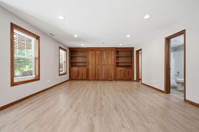 9260 Icosa Street, Lakeville, MN 55044