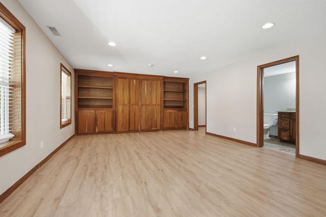 9260 Icosa Street, Lakeville, MN 55044