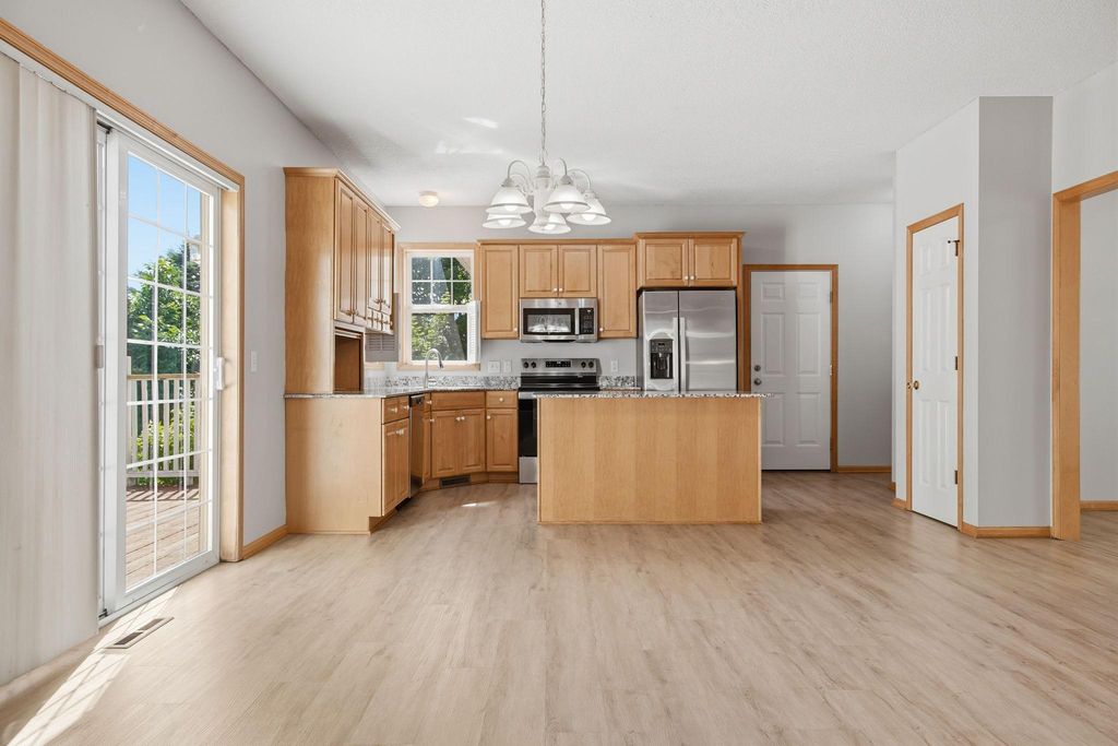 9260 Icosa Street, Lakeville, MN 55044 — photo 4