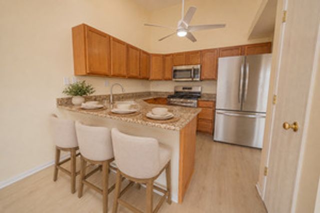 1335 Harvest Drive, Crest Hill, IL 60403