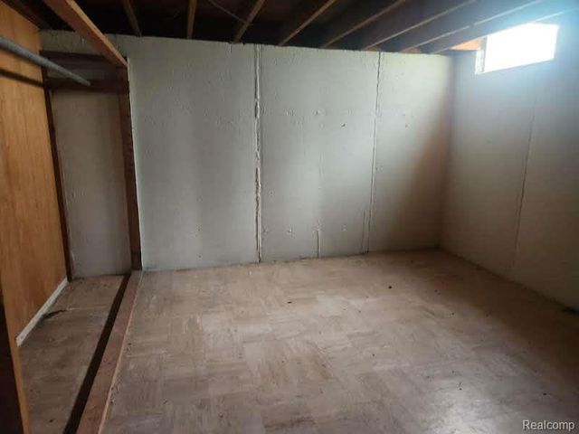 3804 Embarcadero Street, Waterford, MI 48329
