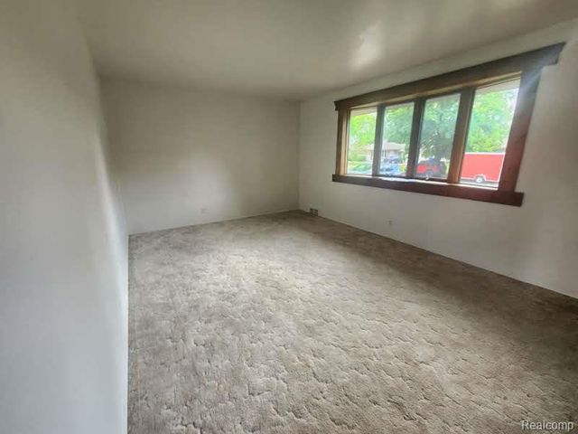 3804 Embarcadero Street, Waterford, MI 48329