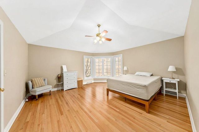 150 Bunker Hill DRIVE, Brookfield, WI 53005