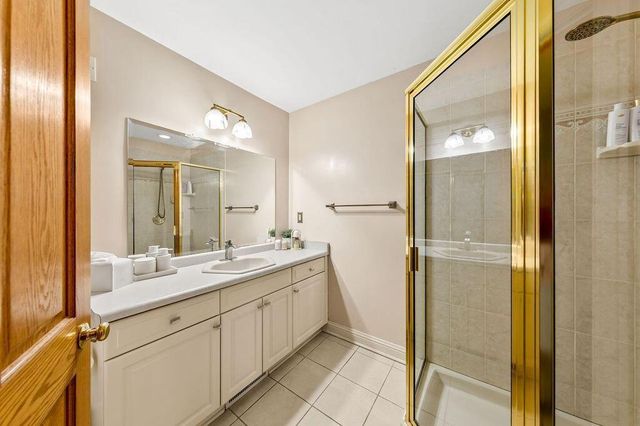 150 Bunker Hill DRIVE, Brookfield, WI 53005