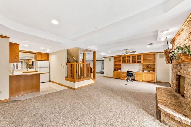 150 Bunker Hill DRIVE, Brookfield, WI 53005