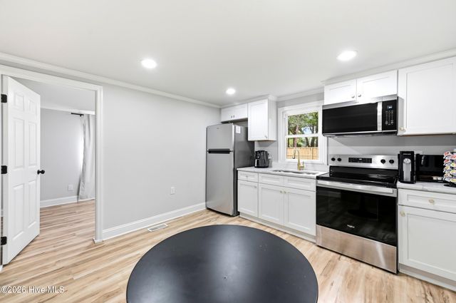312 Sycamore Street, Wilmington, NC 28405