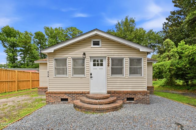312 Sycamore Street, Wilmington, NC 28405