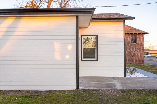 2802 Horsley Street, Greenville, TX 75401
