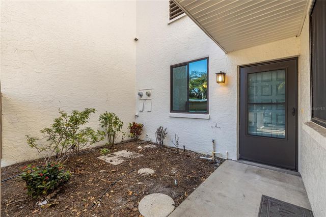 212 LAKEWOOD DRIVE 212D, Bradenton, FL 34210