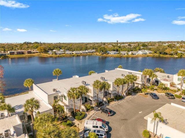 212 LAKEWOOD DRIVE 212D, Bradenton, FL 34210