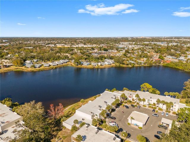 212 LAKEWOOD DRIVE 212D, Bradenton, FL 34210