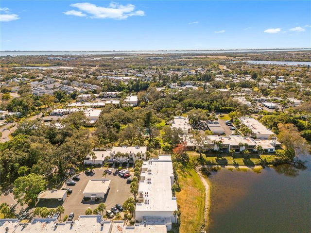 212 LAKEWOOD DRIVE 212D, Bradenton, FL 34210