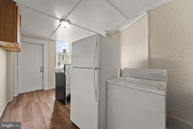 225 N LUZERNE AVE, Baltimore, MD 21224