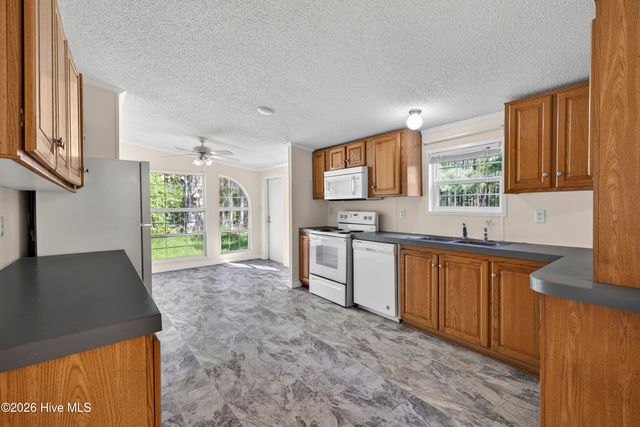 7756 Funston Road SE, Winnabow, NC 28479