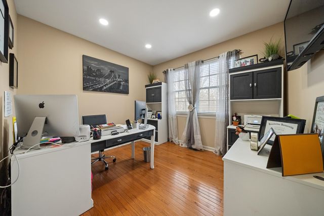 443 Glover Drive, North Aurora, IL 60542