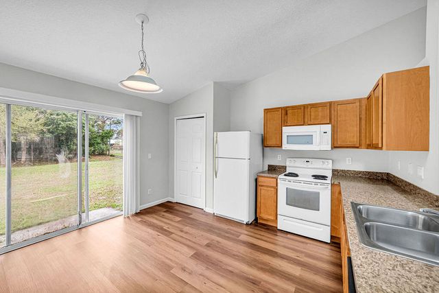 1566 SW Bellevue Avenue, Port St. Lucie, Port St Lucie, FL 34953