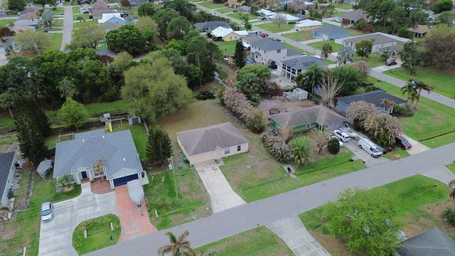 1566 SW Bellevue Avenue, Port St. Lucie, Port St Lucie, FL 34953