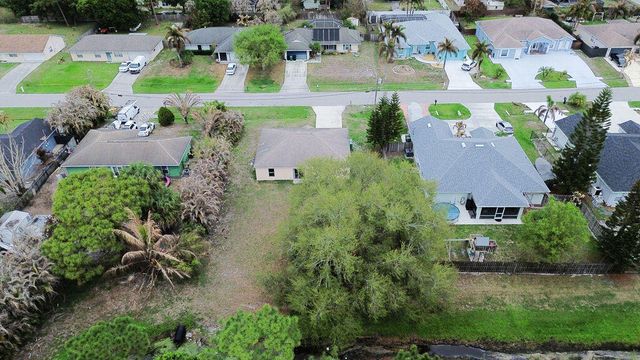 1566 SW Bellevue Avenue, Port St. Lucie, Port St Lucie, FL 34953