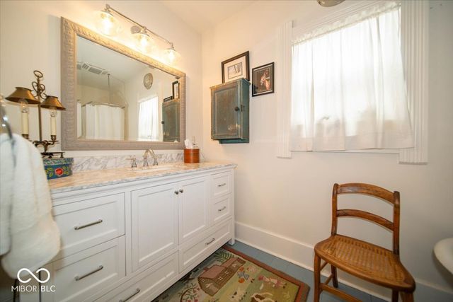 998 E Jefferson Street, Franklin, IN 46131