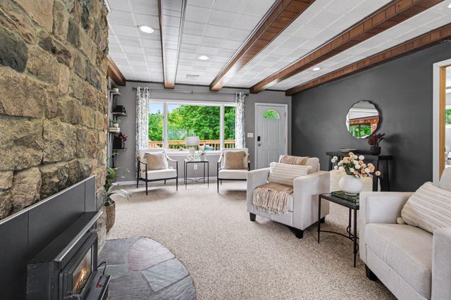 2736 S Wagner Road, Ann Arbor, MI 48103