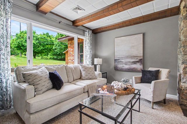 2736 S Wagner Road, Ann Arbor, MI 48103