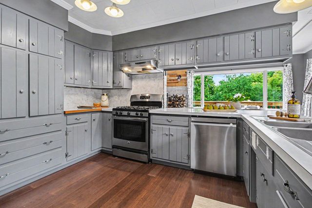 2736 S Wagner Road, Ann Arbor, MI 48103