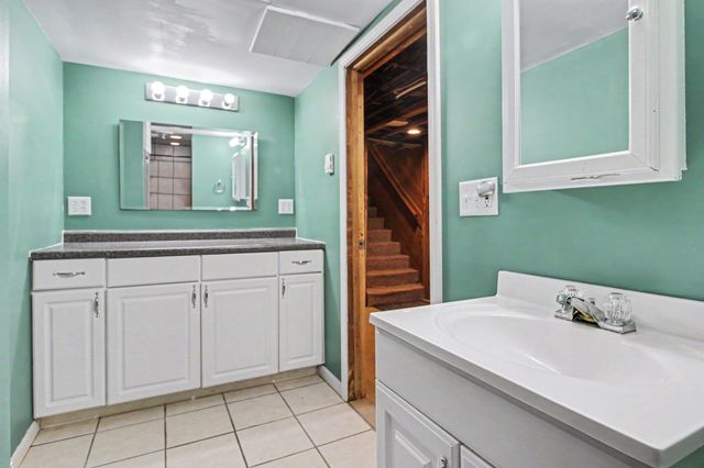 2736 S Wagner Road, Ann Arbor, MI 48103