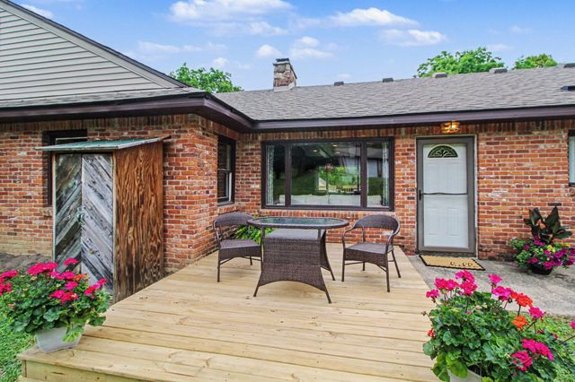 2736 S Wagner Road, Ann Arbor, MI 48103