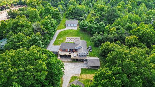 2736 S Wagner Road, Ann Arbor, MI 48103