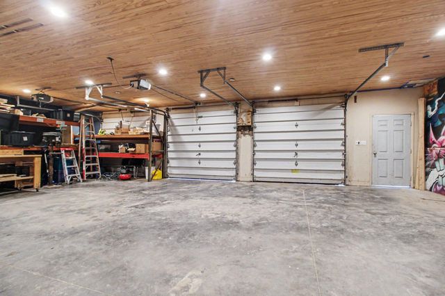 2736 S Wagner Road, Ann Arbor, MI 48103