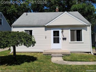 24752 Hopkins Street, Dearborn Heights, MI 48125