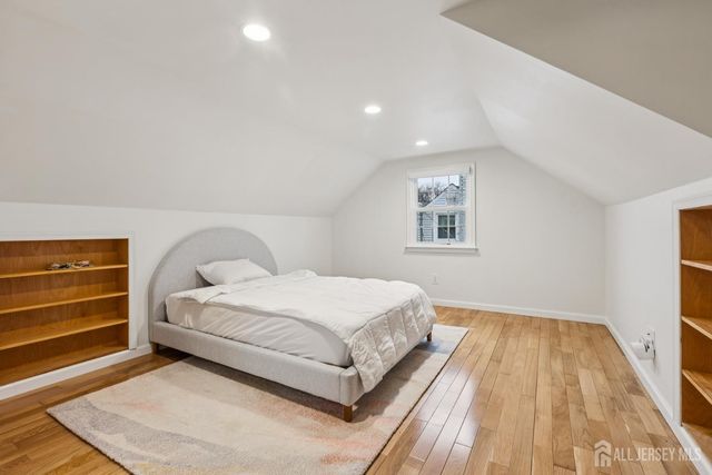 32 Tanglewood Lane, Colonia, NJ 07067