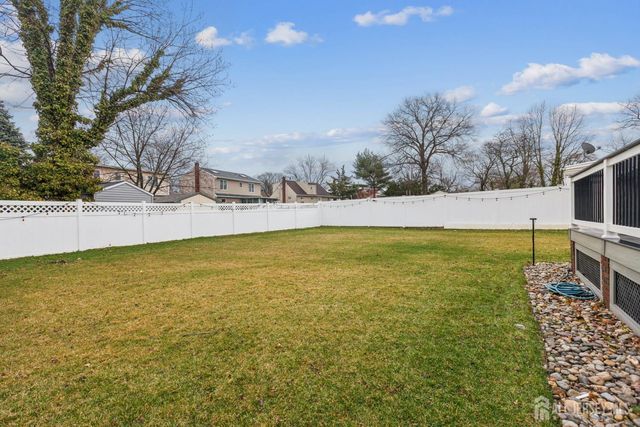 32 Tanglewood Lane, Colonia, NJ 07067