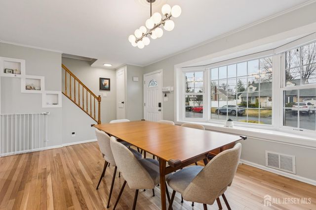 32 Tanglewood Lane, Colonia, NJ 07067