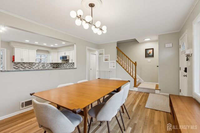 32 Tanglewood Lane, Colonia, NJ 07067