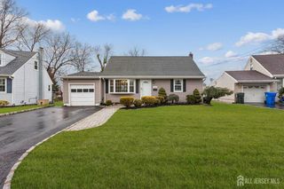 32 Tanglewood Lane, Colonia, NJ 07067