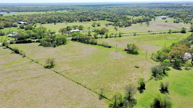6 AC Fm 3091, Madisonville, TX 77864
