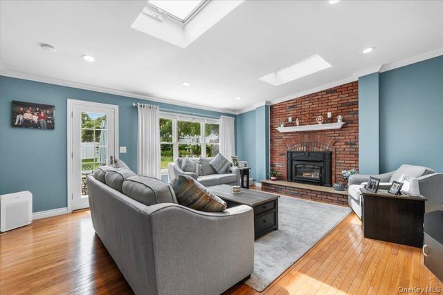 84 Stratler Drive, Shirley, NY 11967