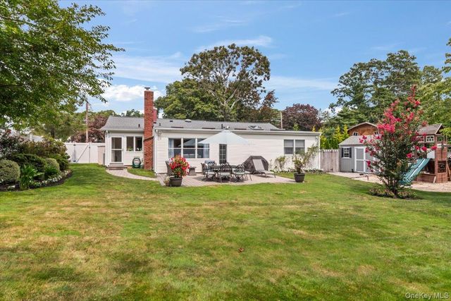 84 Stratler Drive, Shirley, NY 11967