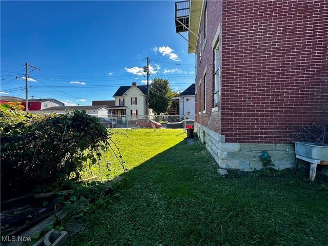 1702 Beaver Street, Parkersburg, WV 26101