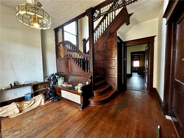 1702 Beaver Street, Parkersburg, WV 26101