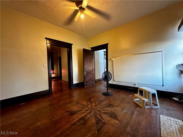 1702 Beaver Street, Parkersburg, WV 26101