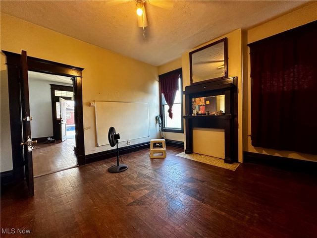 1702 Beaver Street, Parkersburg, WV 26101