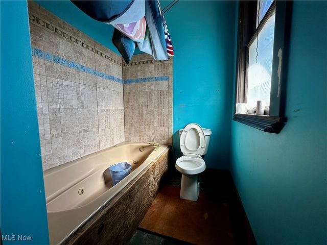 1702 Beaver Street, Parkersburg, WV 26101