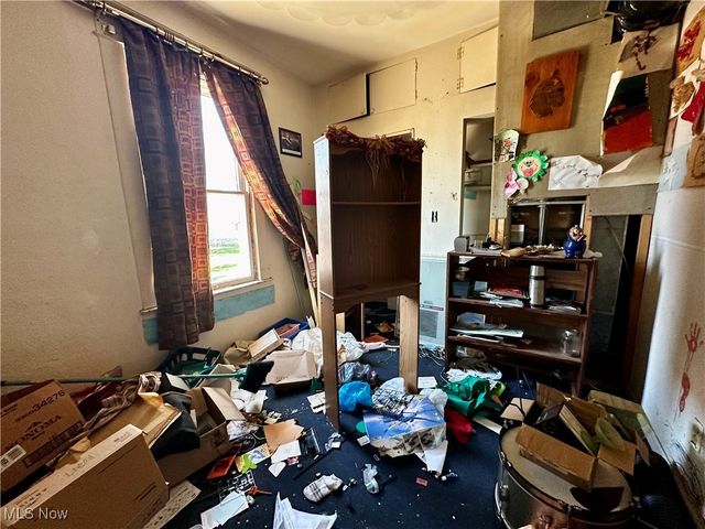 1702 Beaver Street, Parkersburg, WV 26101