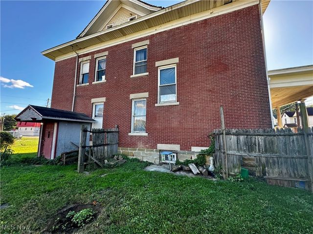 1702 Beaver Street, Parkersburg, WV 26101