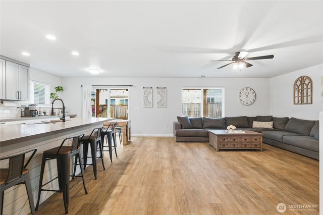 33229 43rd Place S, Federal Way, WA 98001