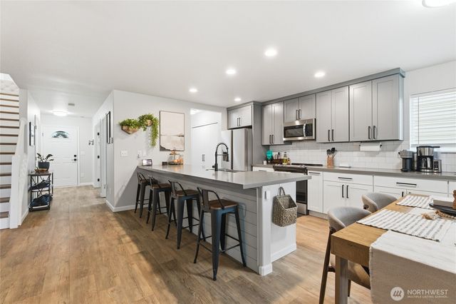 33229 43rd Place S, Federal Way, WA 98001